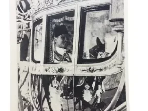 Vintage Royal Egyptian Family Postcard